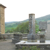 Piazza di Frontino con la fontana di Franco Assetto