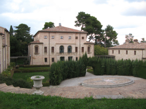 Villa Berloni, ex Almerici