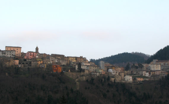 Panorama di Sassocorvaro da Mercatale