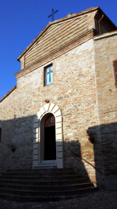 Facciata della Pieve di Montefabbri