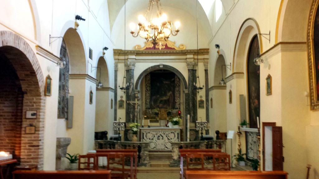 Interno della Pieve di Montefabbri