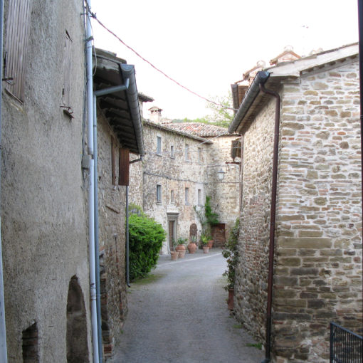 Via principale di Cavoleto