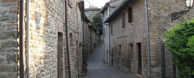 Via principale di Cavoleto