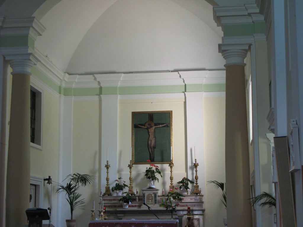 Interno della chiesa di Gabicce Monte