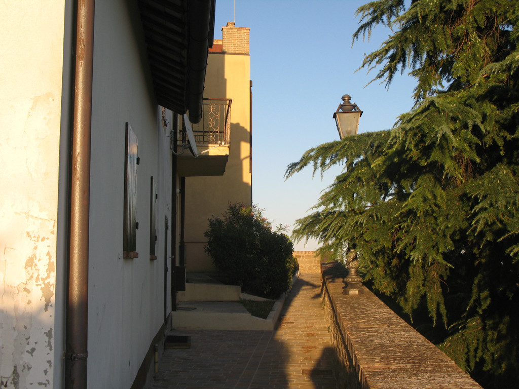 Camminamento sulle mura del Castello