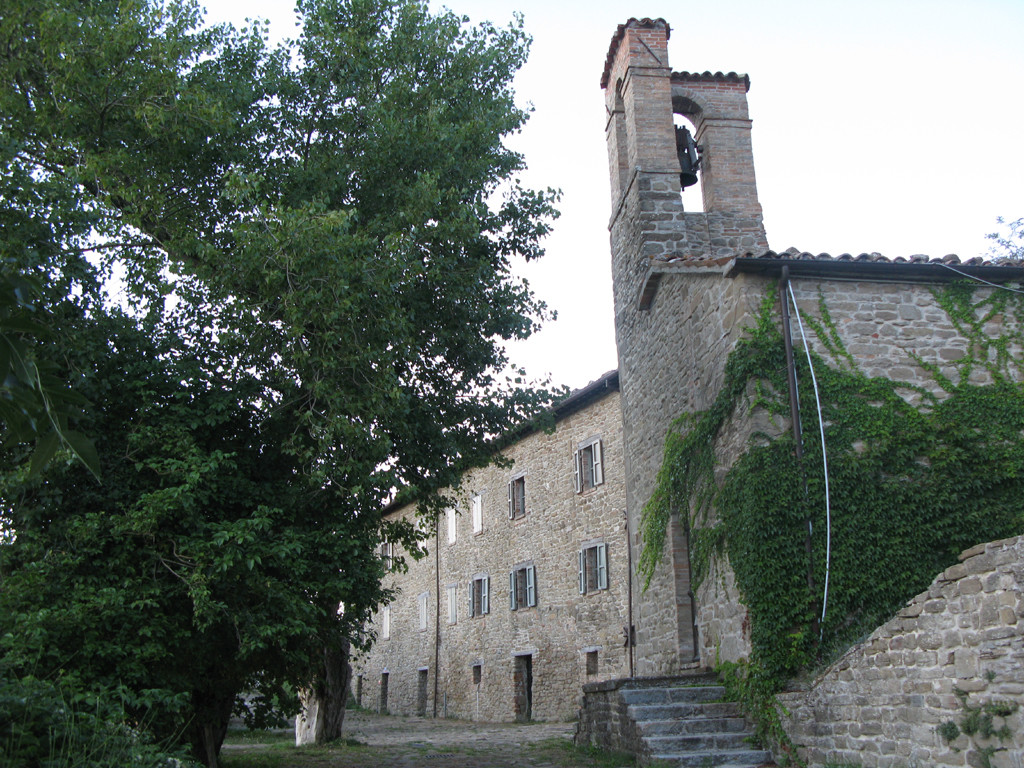 Palazzo Gentilizio e Chiesa di San Silvestro a Pietrarubbia