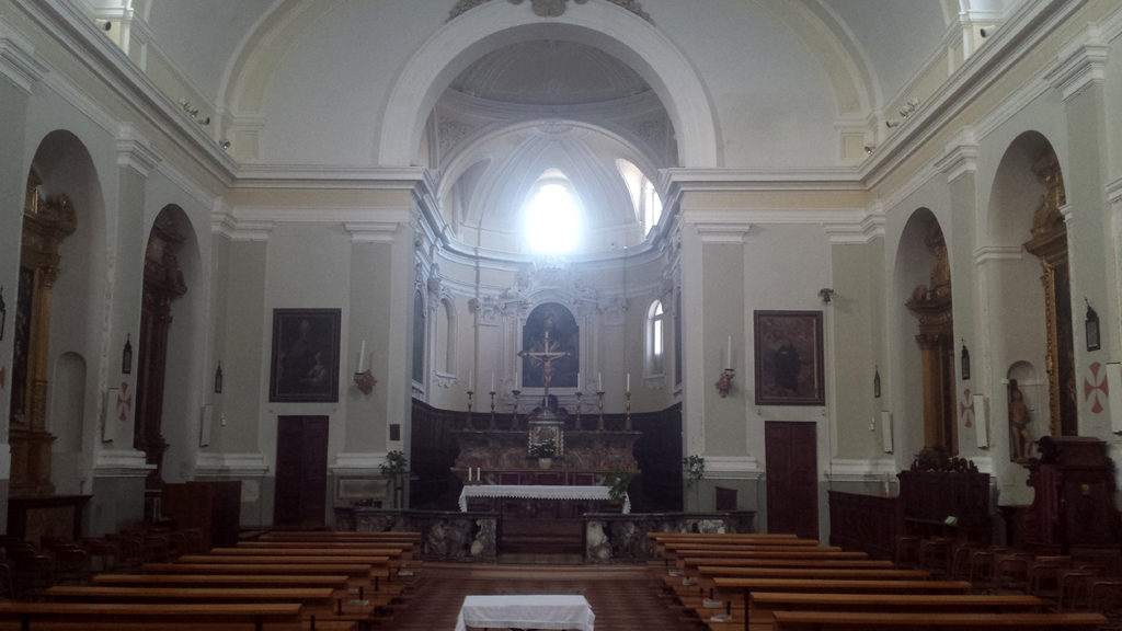 Interno della chiesa di Santa Maria