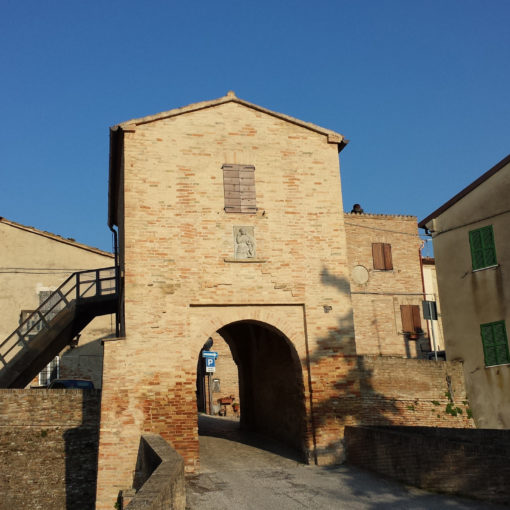 Porta d'ingresso a Montefabbri